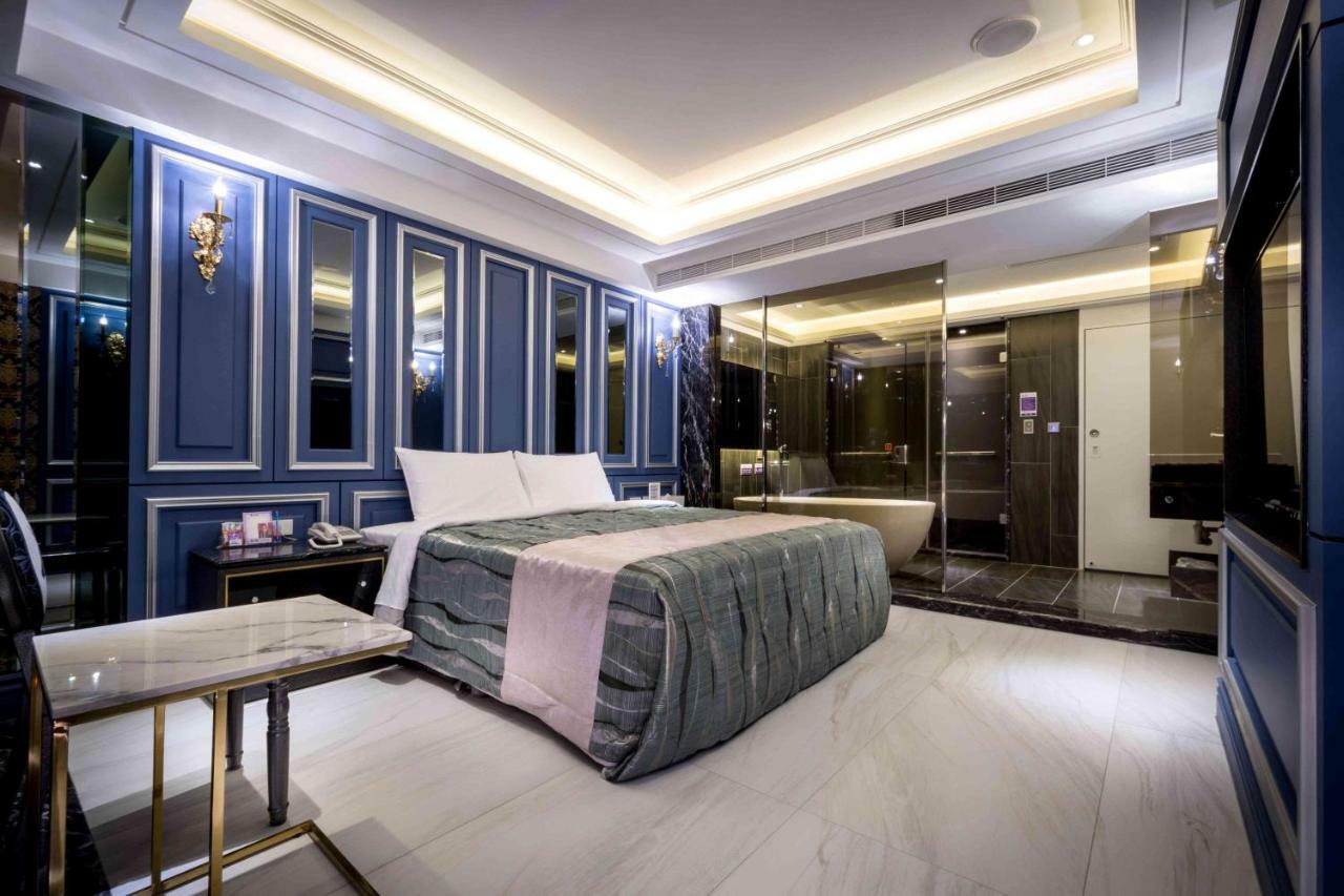 Ouge Motel - Fengshan เกาสง ภายนอก รูปภาพ