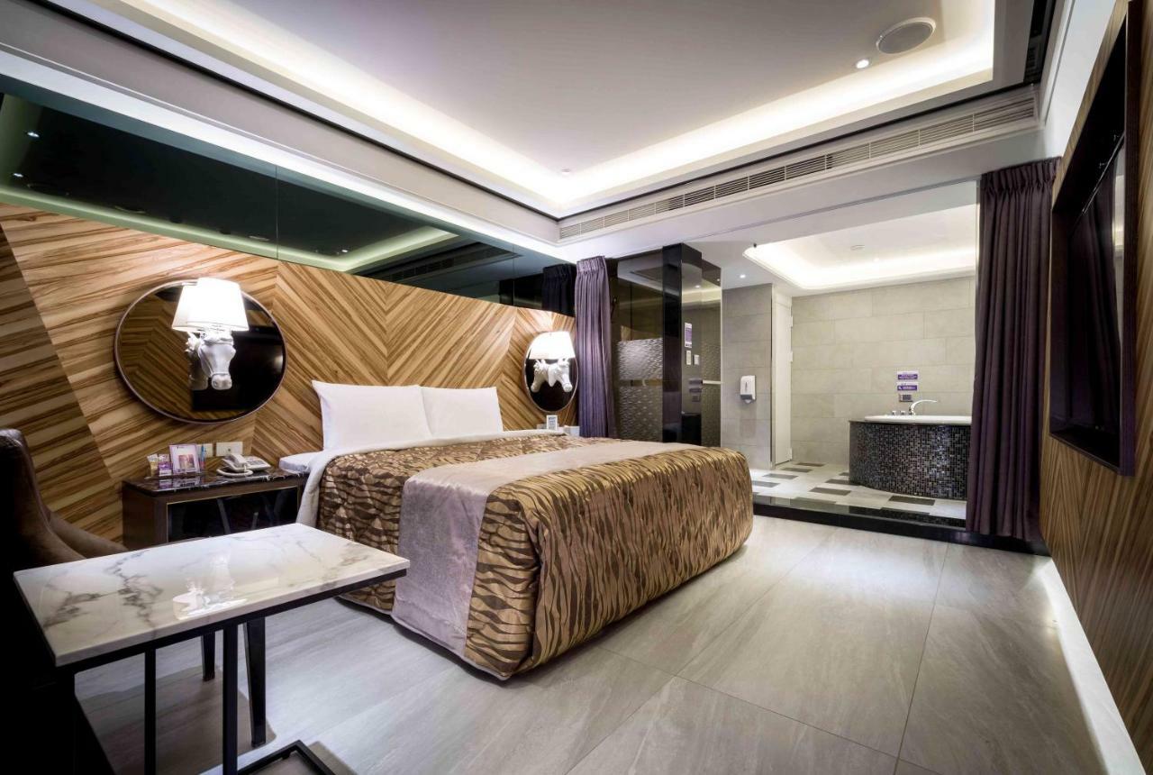 Ouge Motel - Fengshan เกาสง ภายนอก รูปภาพ