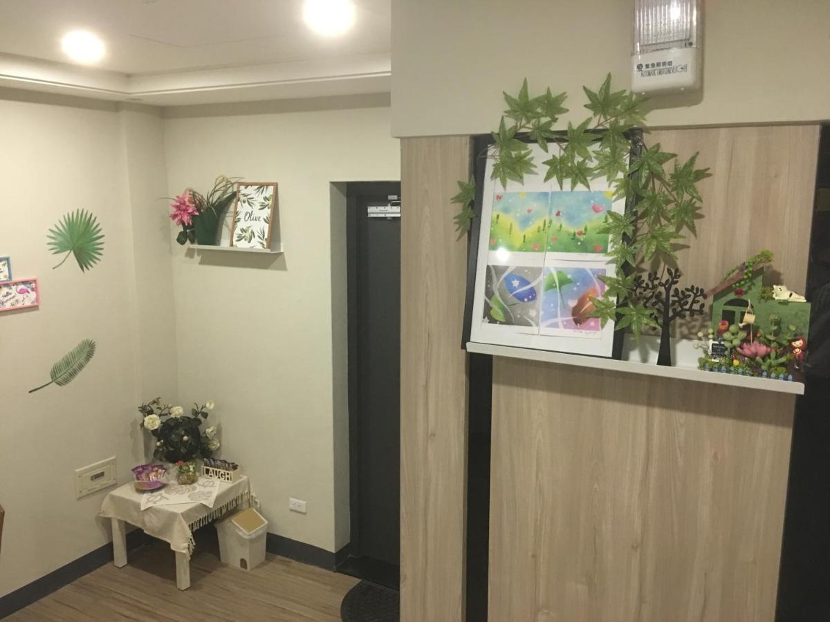 Ouge Motel - Fengshan เกาสง ภายนอก รูปภาพ